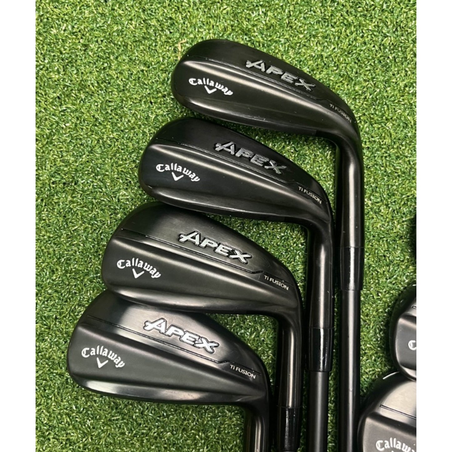 Callaway Apex Ti Fusion 4-PW, AW - KBS Max 85G Regular Flex - Excellent