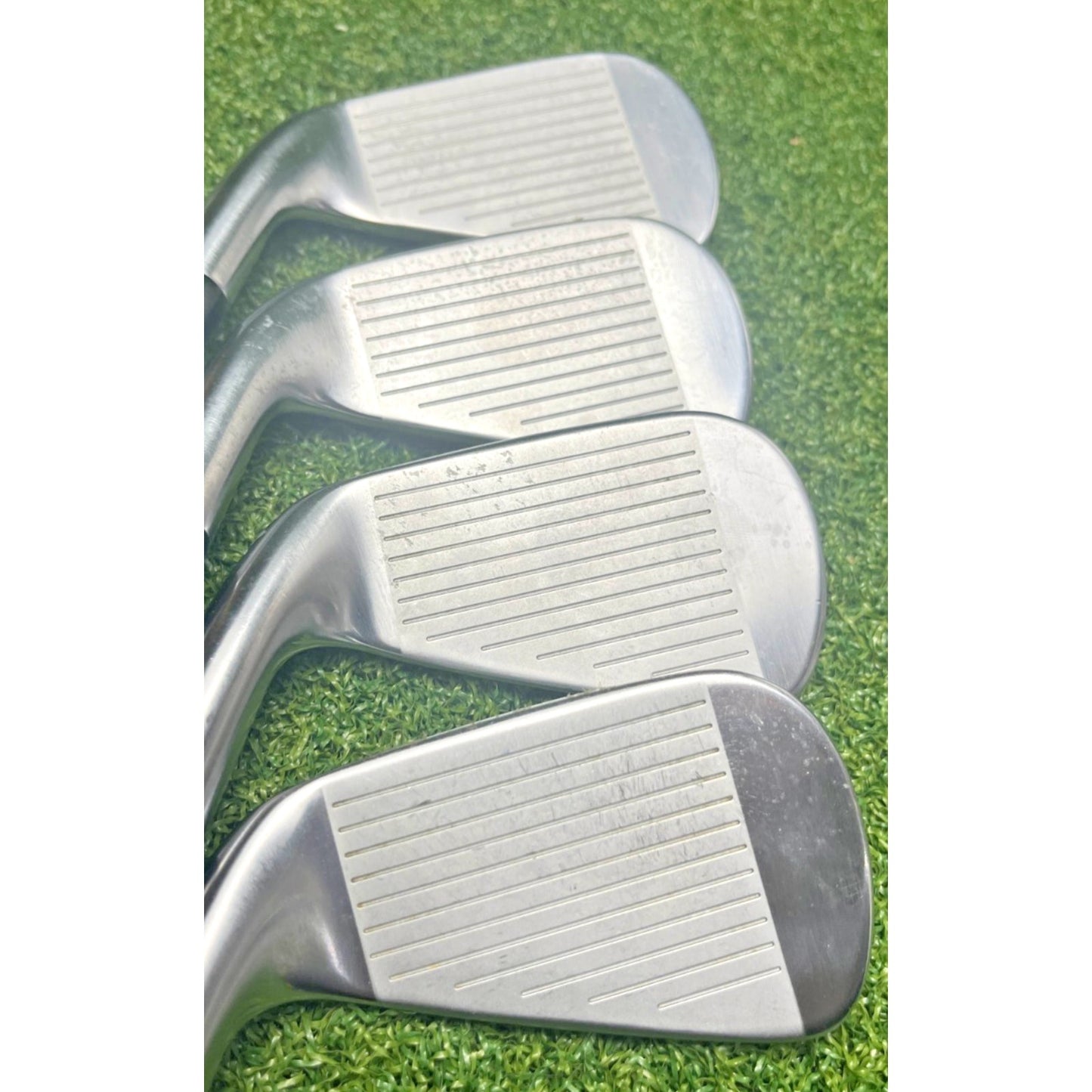 Titleist T200 2019 4-PW, 48* - Tensei AV Red AM(2) Regular Flex - Very Good