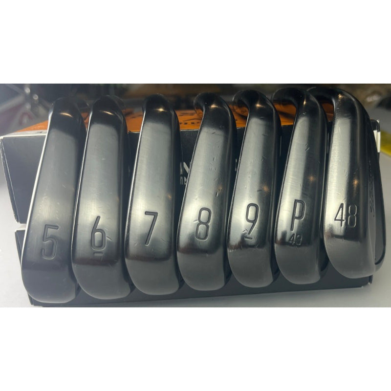 Titleist 2023 Black T200 5-PW, GW - Steelfiber Private Reserve i95 R +1.5" - VG — image 6