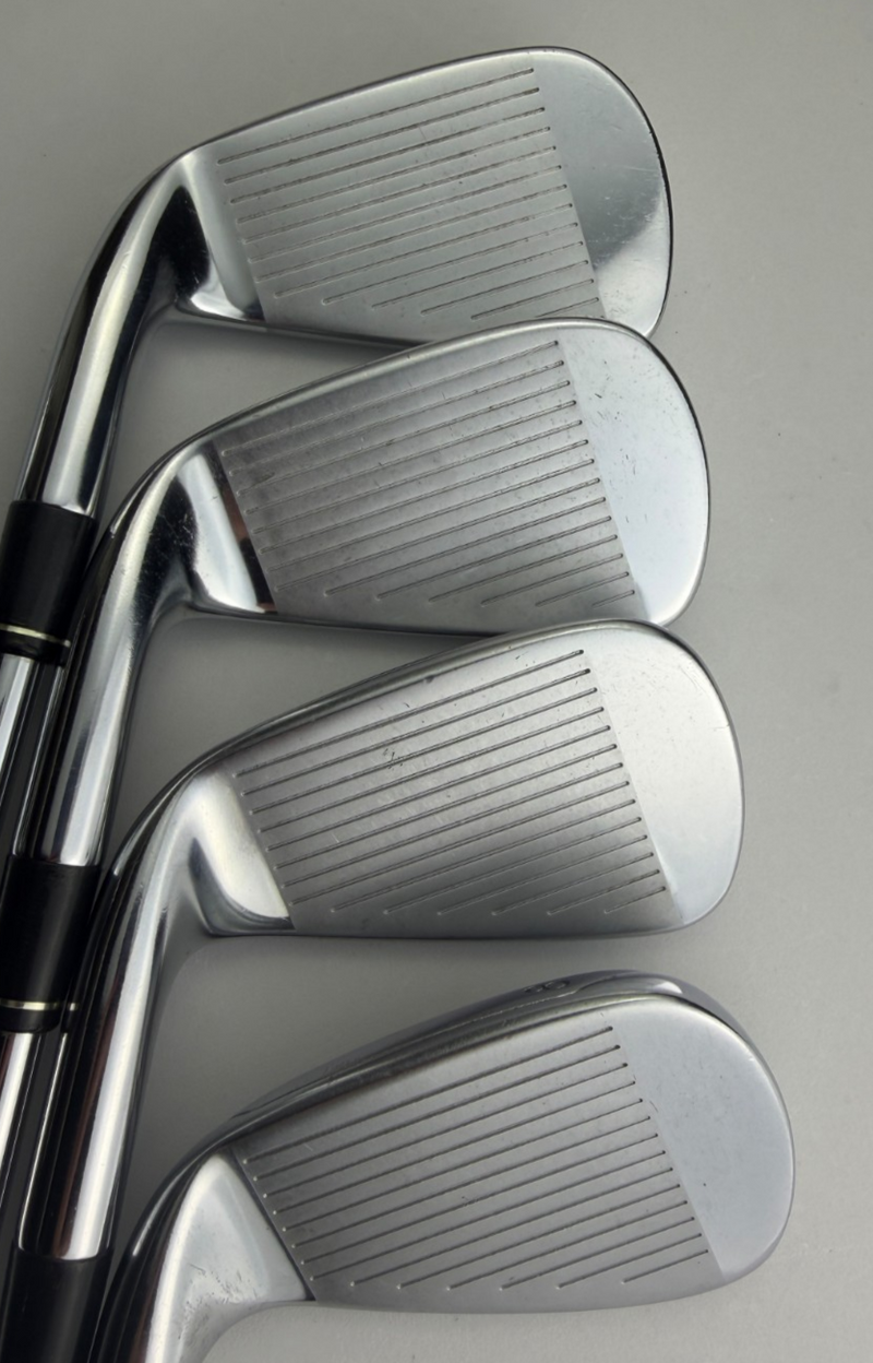 TaylorMade R11 Irons, Right-Handed, Regular flex, used golf club, view 4